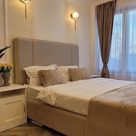 Appartement Luxury Mansion à Bucarest Extérieur photo