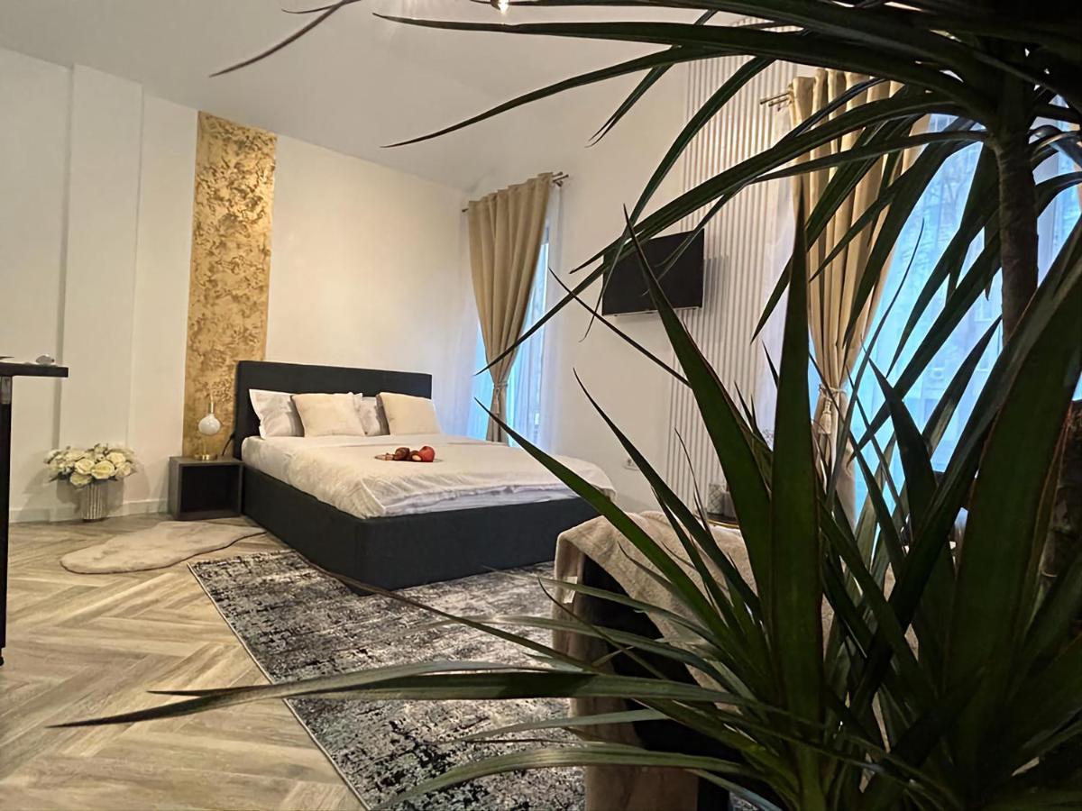 Appartement Luxury Mansion à Bucarest Extérieur photo