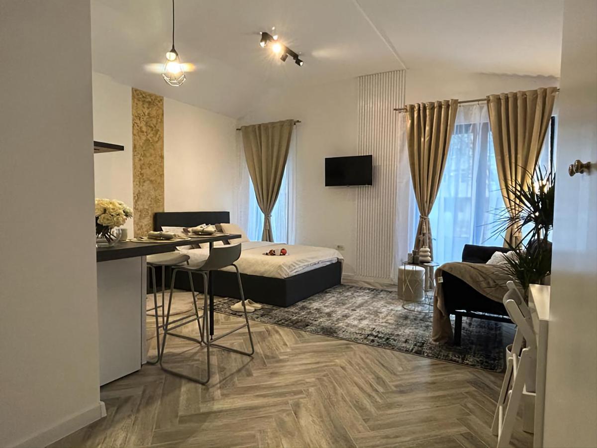 Appartement Luxury Mansion à Bucarest Extérieur photo