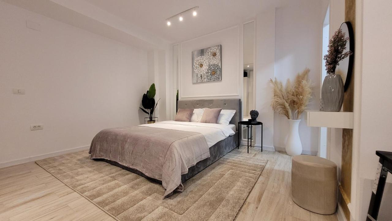 Appartement Luxury Mansion à Bucarest Extérieur photo